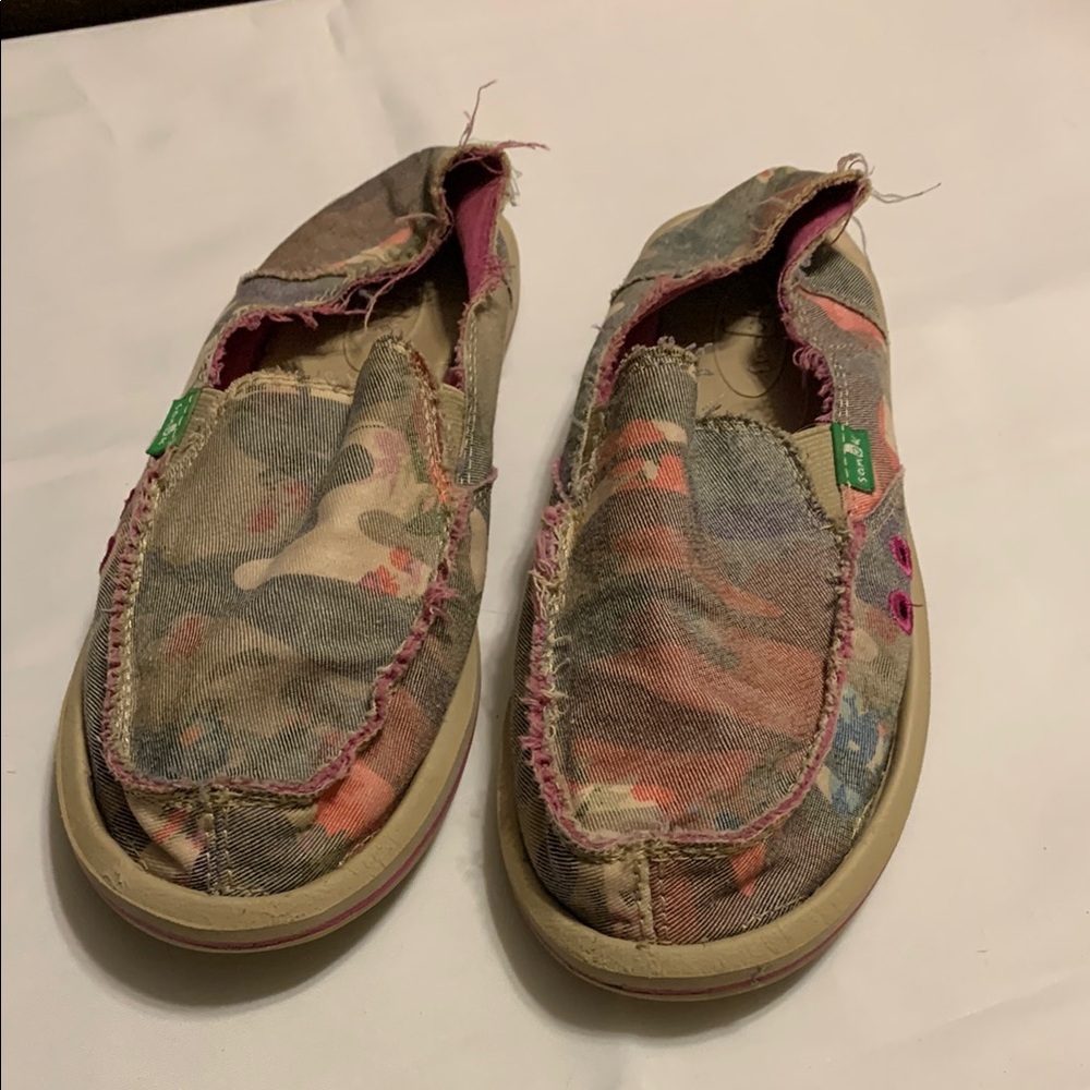 Sanuk Women’s Multicolor Slip-On Beach Loafers